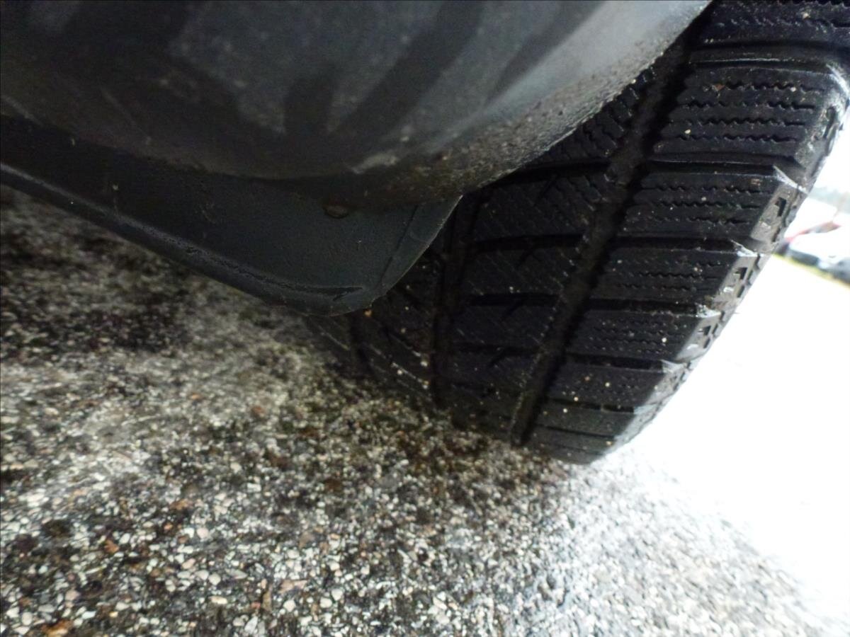 Ford Mondeo Sedan / Limuzína 2,5 l 125 kw