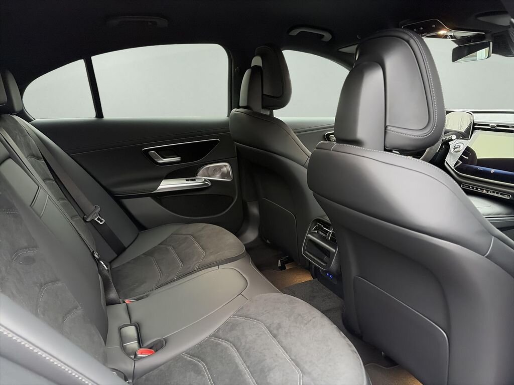 Mercedes-Benz Třídy E Sedan 2,0 l 145 kw