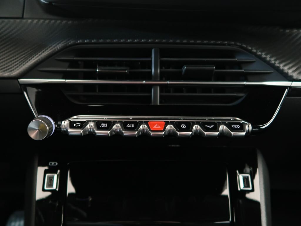 Peugeot 2008 SUV 1,2 l 74 kw