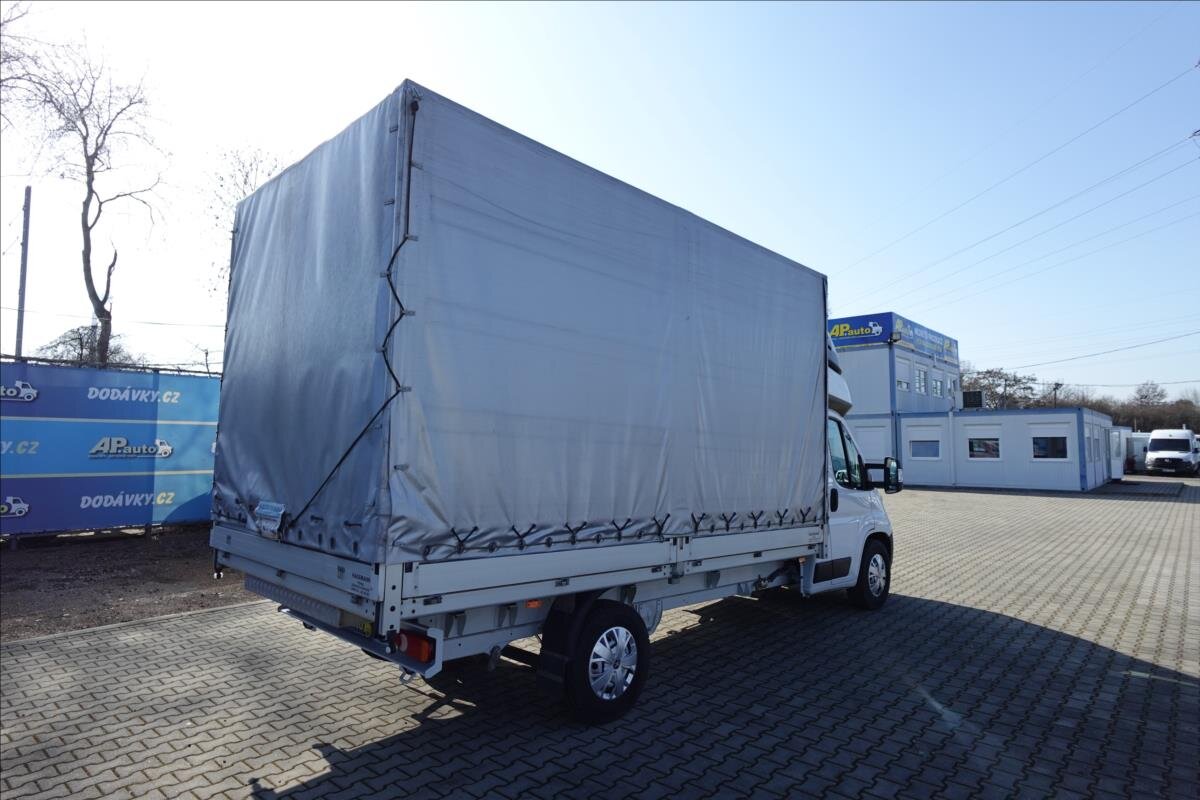 Peugeot Boxer Valník 2,2 l 121 kw