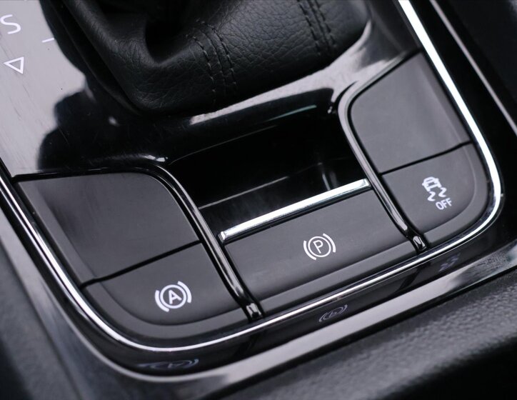 Škoda Karoq SUV 2,0 l 110 kw