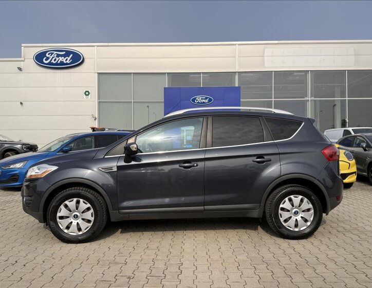 Ford Kuga SUV / Terénní 2,0 l 100 kw