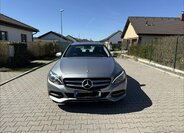 Mercedes-Benz Ostatní Sedan / Limuzína 0,0 125 kw