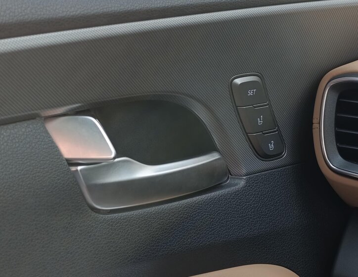 Hyundai Santa Fe SUV / Terénní 2,2 l 148 kw