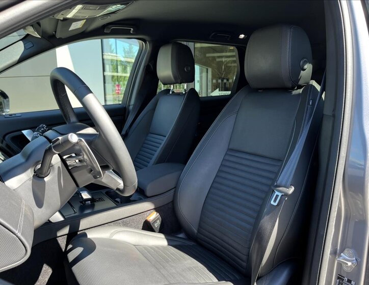 Land Rover Discovery Sport SUV 2,0 l 150 kw