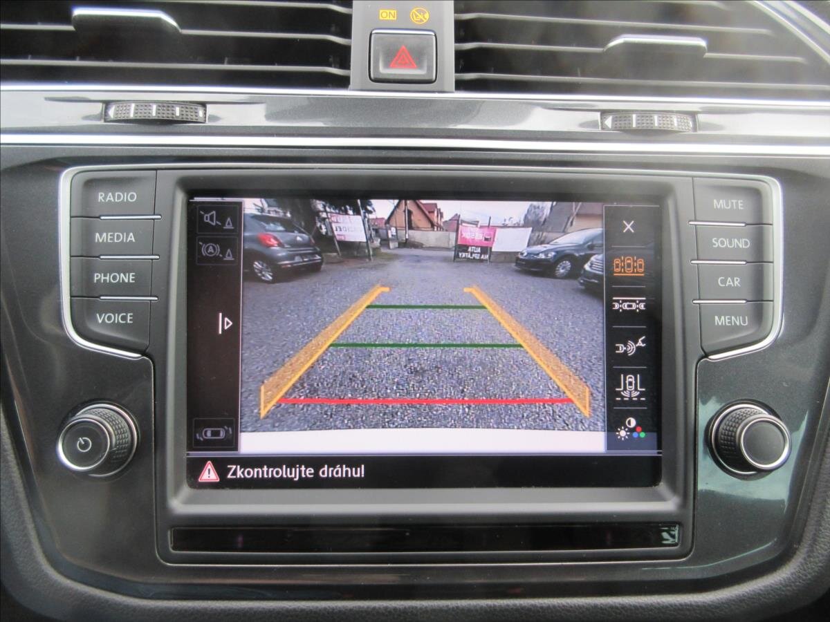 Volkswagen Tiguan SUV / Terénní 2,0 l 110 kw