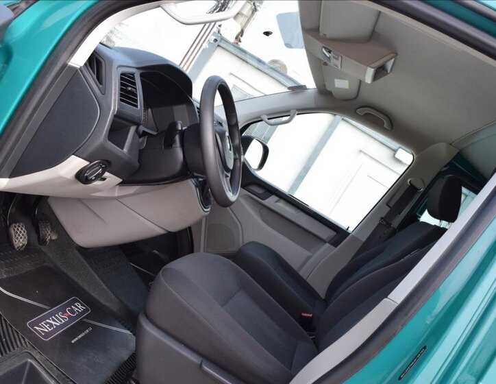 Volkswagen Transporter Kombi 2,0 l 110 kw