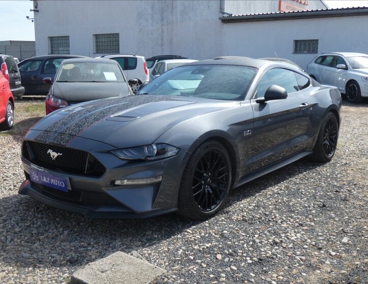 Ford Mustang Kupé 5,0 l 330 kw