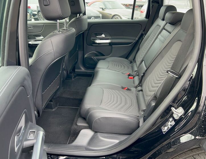 Mercedes-Benz GLB 14