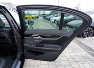 BMW Řada 7 Sedan 3,0 l 210 kw