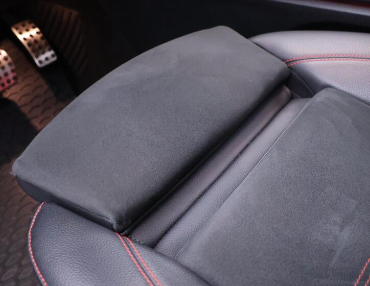 Mercedes-Benz GLA 37