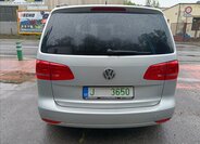 Volkswagen Touran Kombi 1,5 l 77 kw