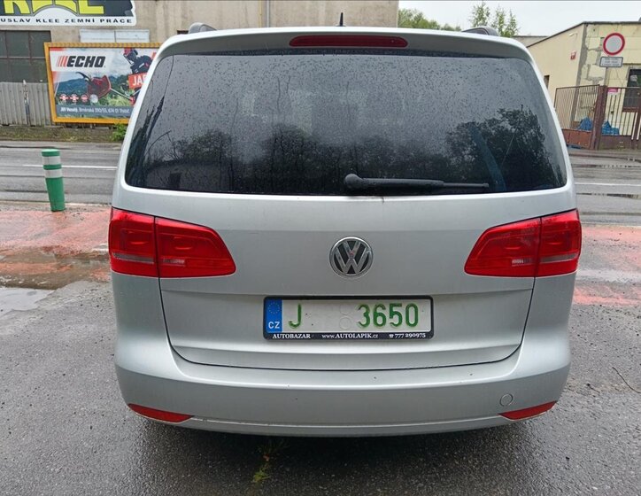 Volkswagen Touran Kombi 1,5 l 77 kw