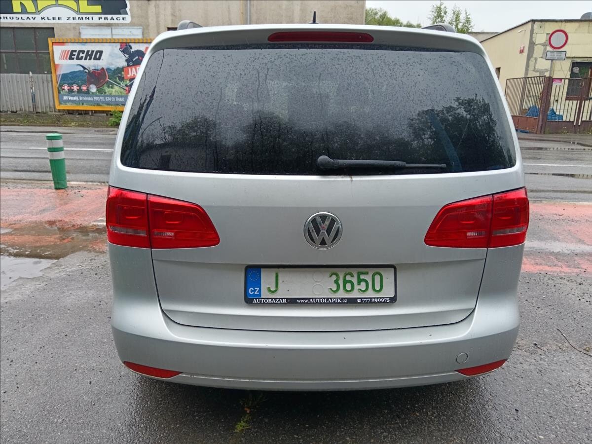 Volkswagen Touran Kombi 1,5 l 77 kw