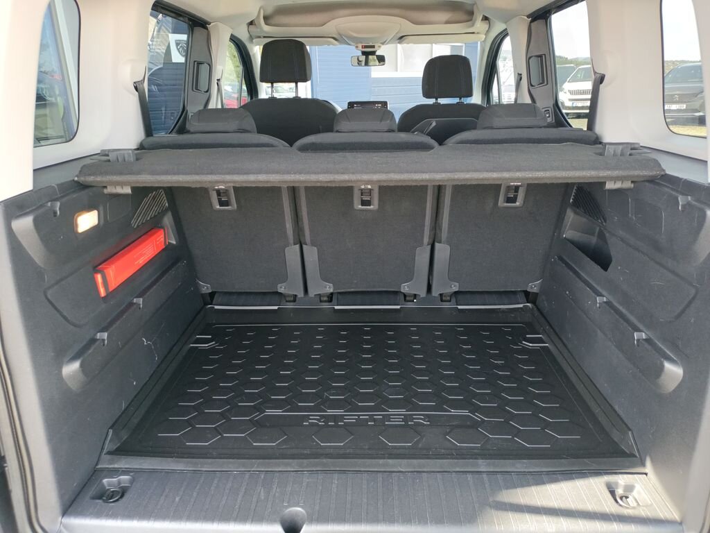 Peugeot Rifter MPV 1,5 l 75 kw