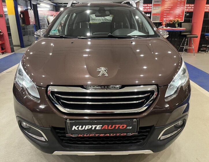 Peugeot 2008 MPV 1,2 l 60 kw