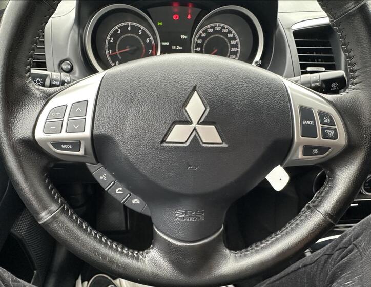 Mitsubishi Lancer 19