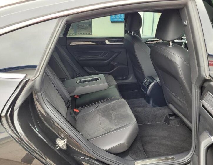 Volkswagen Arteon Liftback 2,0 l 147 kw