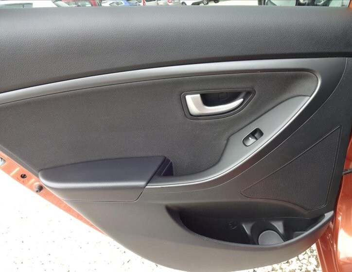 Hyundai i30 Kombi 1,6 l 99 kw