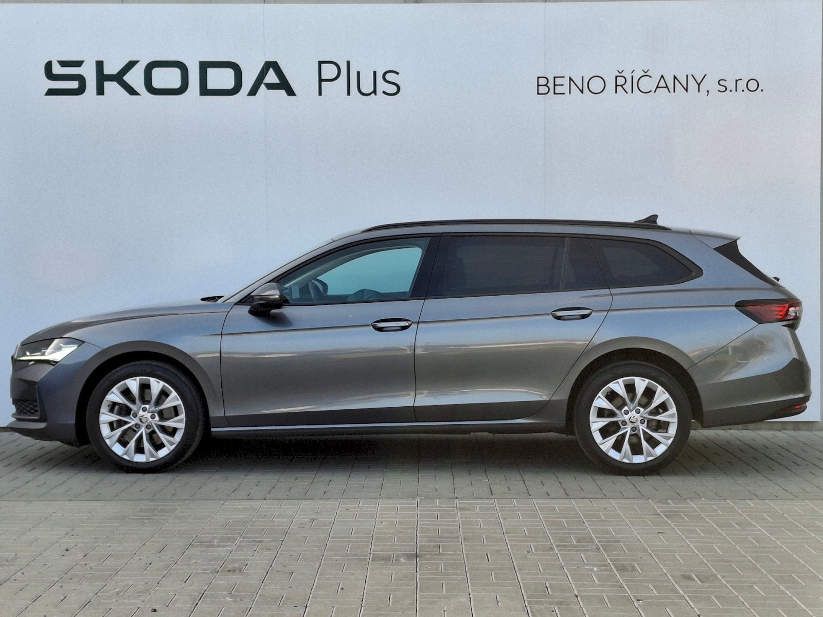 Škoda Superb Kombi 2,0 l 142 kw