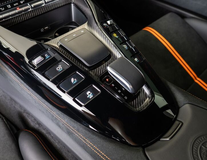 Mercedes-Benz AMG GT 12