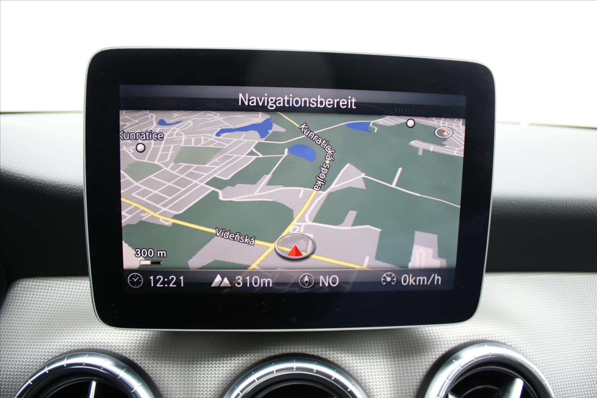 Mercedes-Benz CLA Kombi 2,1 l 100 kw