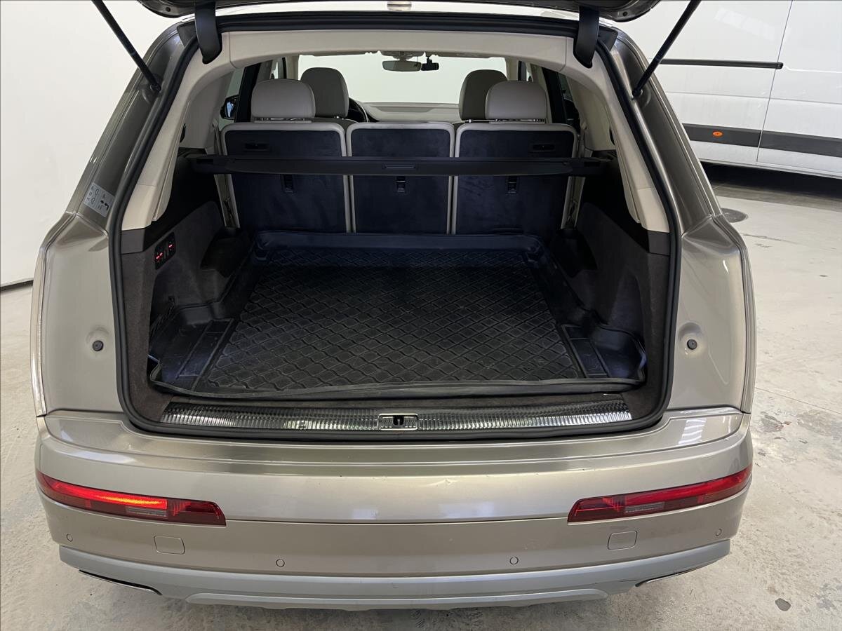 Audi Q7 SUV 3,0 l 200 kw