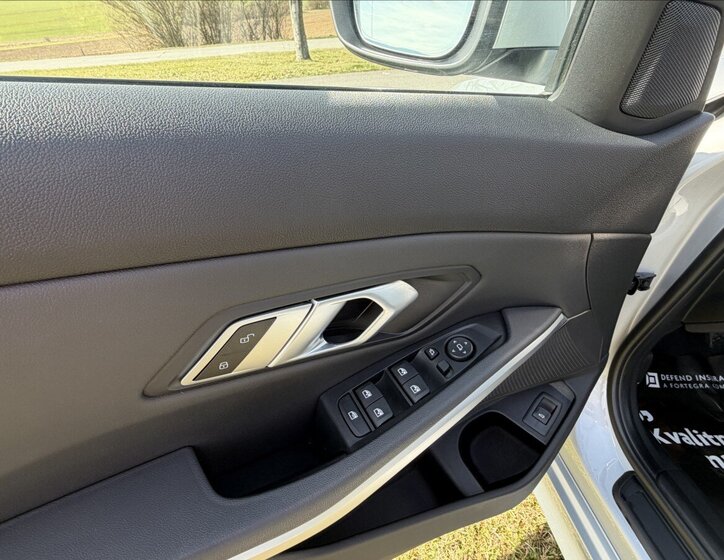 BMW Řada 3 Kombi 2,0 l 120 kw