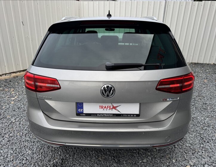 Volkswagen Passat 11