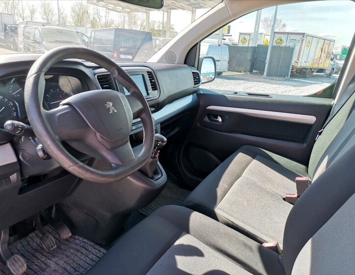 Peugeot Expert 6