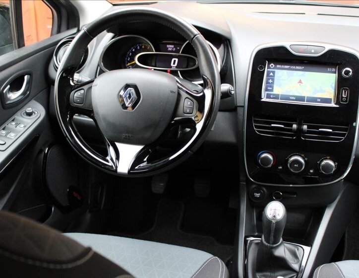 Renault Clio Kombi 898,0 66 kw