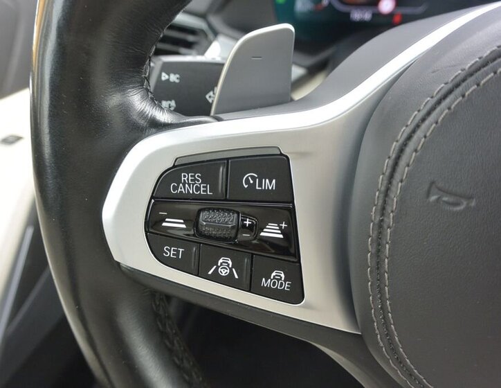 BMW X5 SUV / Terénní 3,0 l 250 kw