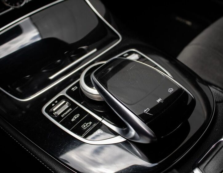 Mercedes-Benz Třídy E 24