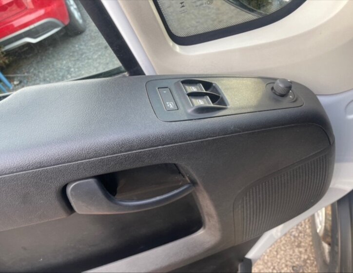 Peugeot Boxer Skříň 2,2 l 121 kw