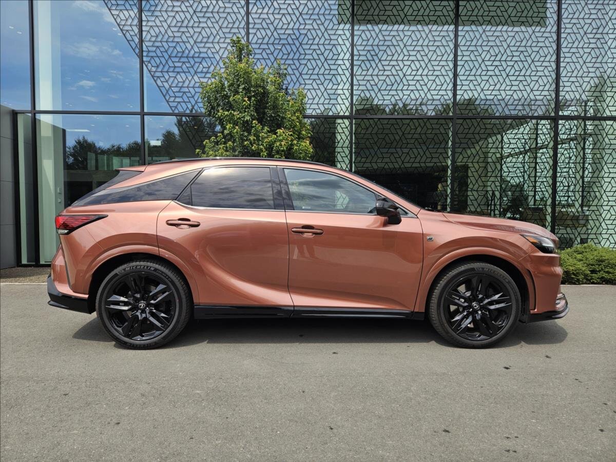 Lexus RX 500h SUV / Terénní 2,4 l 273 kw