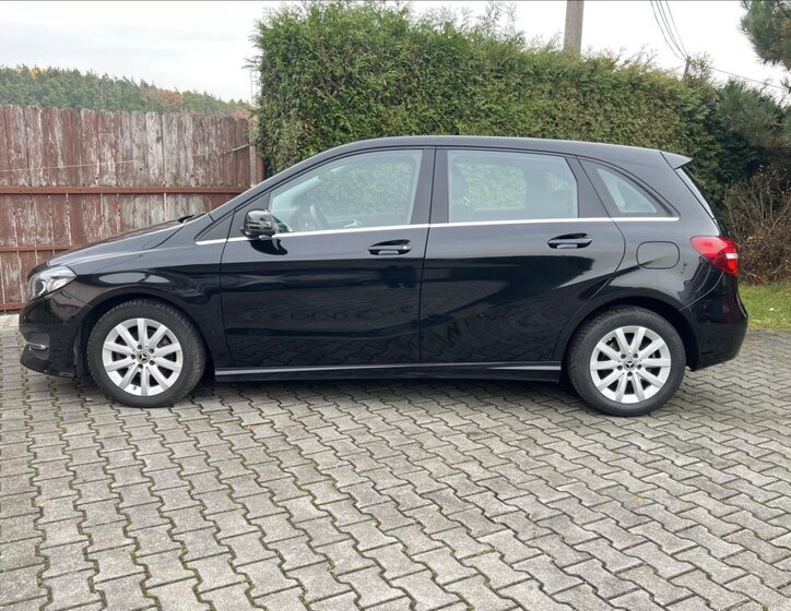 Mercedes-Benz Třídy B Kombi 1,5 l 80 kw