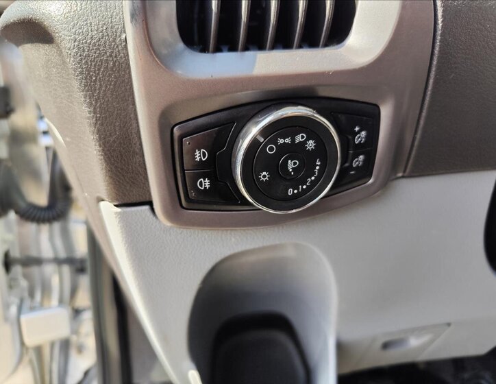 Ford Transit Custom Ostatní 2,2 l 74 kw