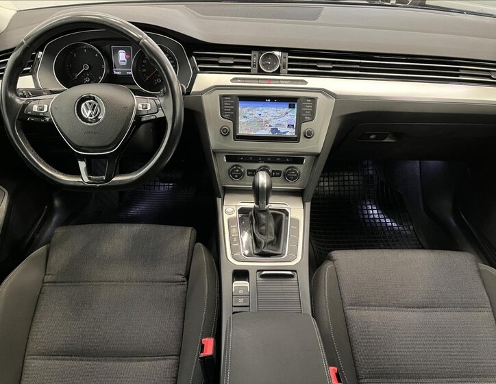 Volkswagen Passat Kombi 2,0 l 140 kw