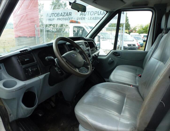 Ford Transit 14