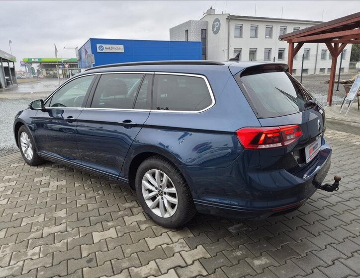 Volkswagen Passat Kombi 2,0 l 110 kw