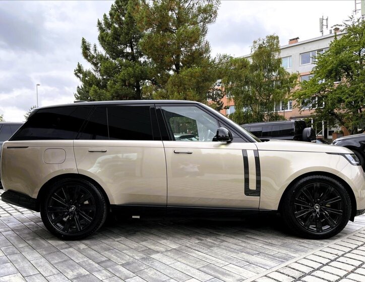 Land Rover Range Rover SUV 3,0 l 404 kw