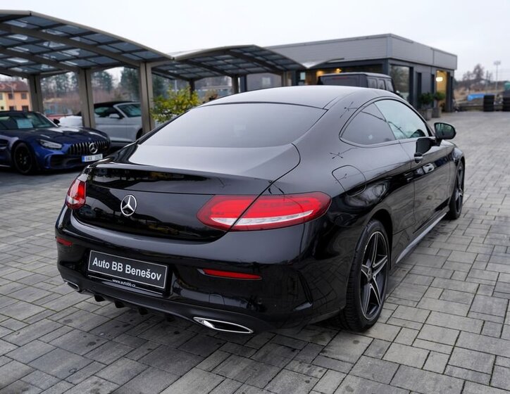 Mercedes-Benz Třídy C 6