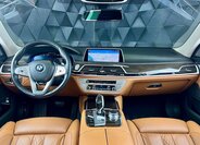 BMW Řada 7 Sedan / Limuzína 3,0 l 250 kw