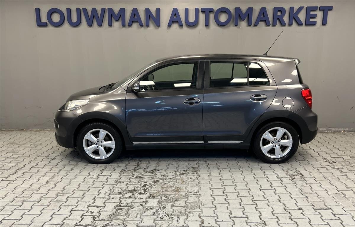 Toyota Urban Cruiser Hatchback 1,3 l 74 kw