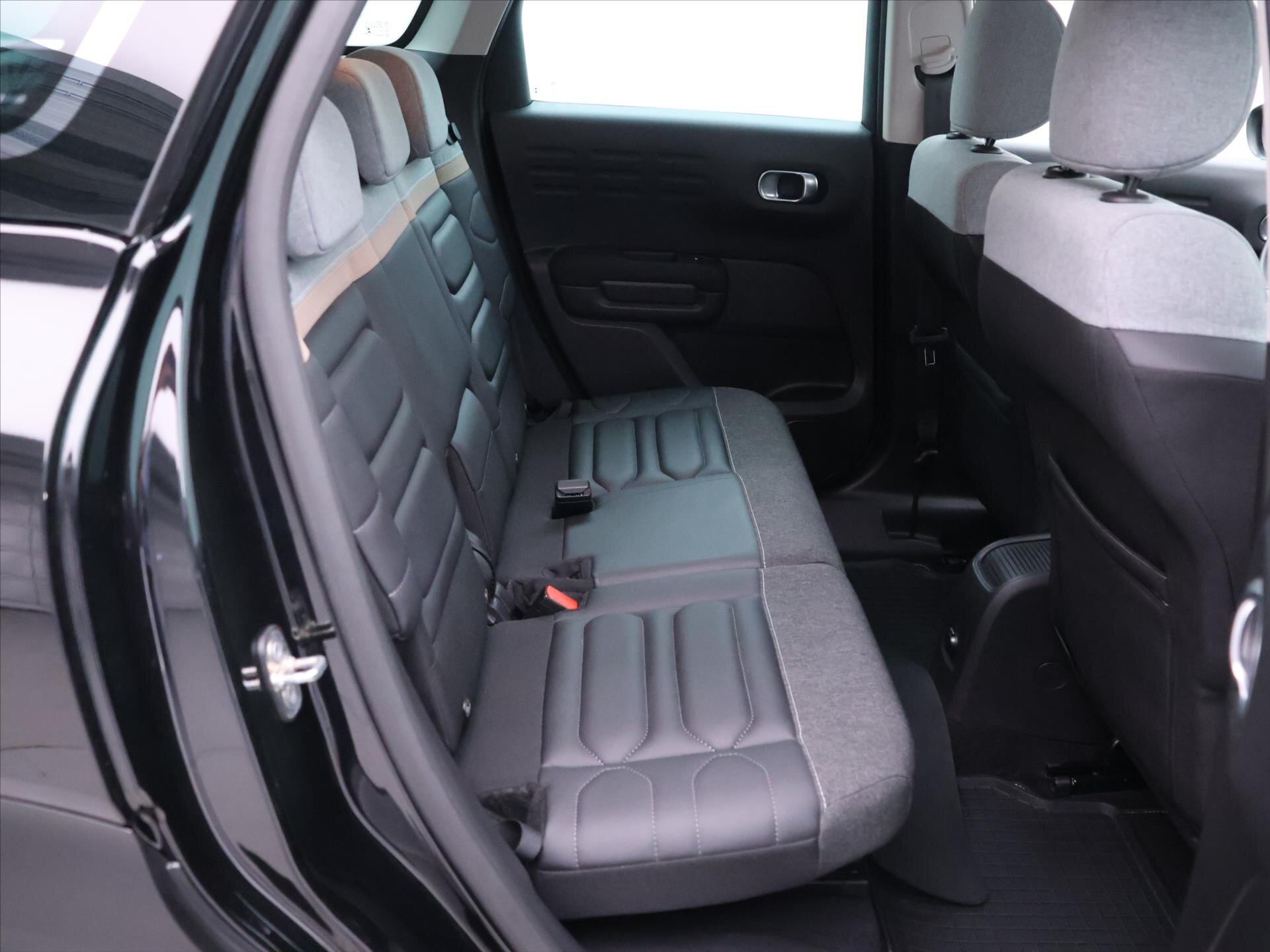 Citroën C3 Aircross Hatchback 1,2 l 96 kw