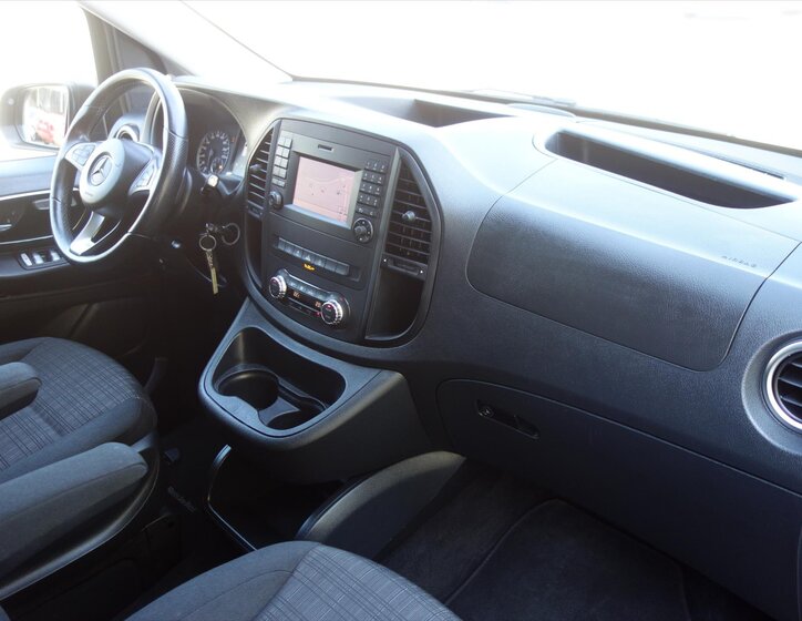 Mercedes-Benz Vito Kombi 2,1 l 140 kw