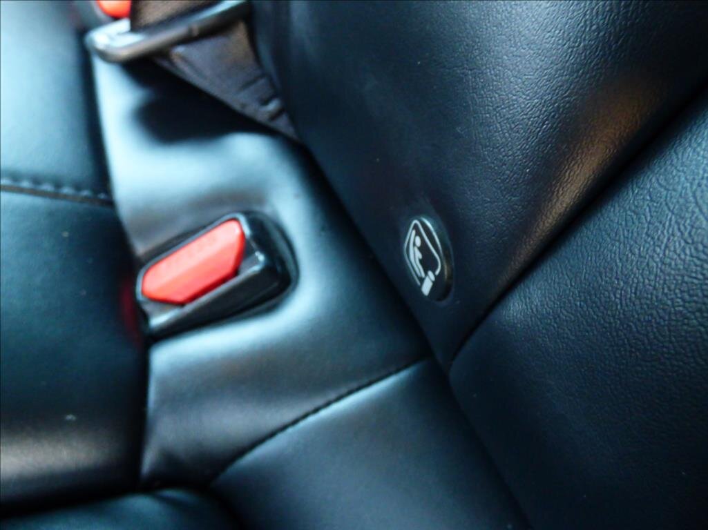 Tesla Model 3 Sedan 0,0 377 kw