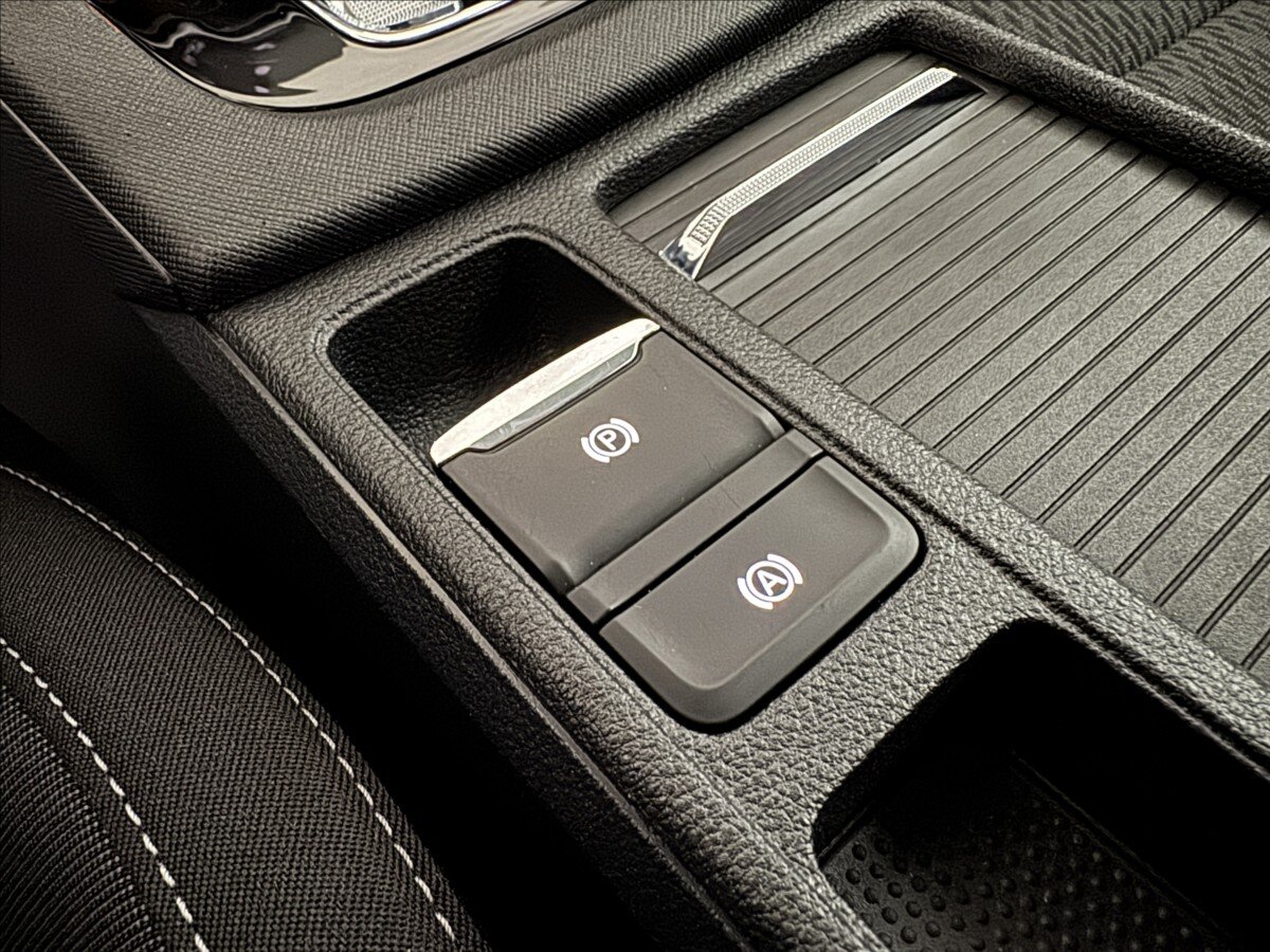 Škoda Octavia Kombi 1,4 l 150 kw