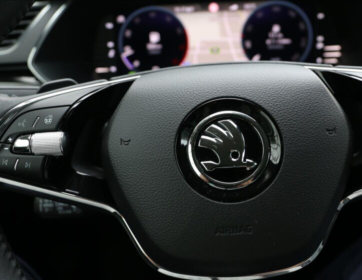 Škoda Superb Sedan / Limuzína 2,0 l 140 kw