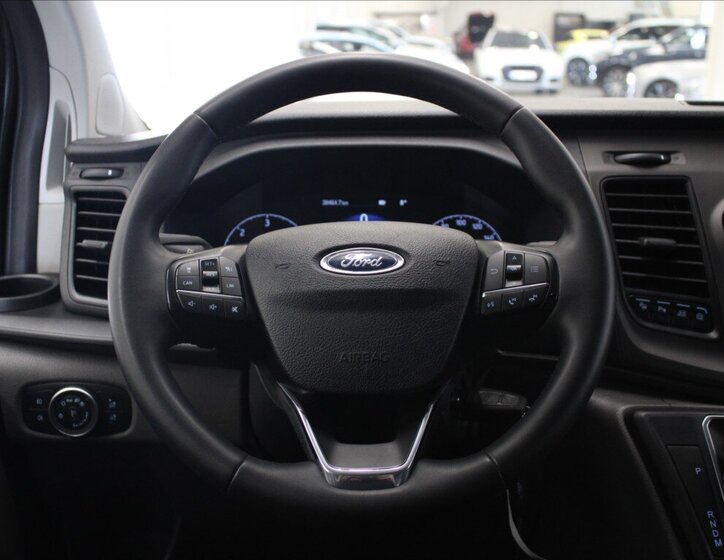 Ford Tourneo Custom MPV 2,0 l 110 kw